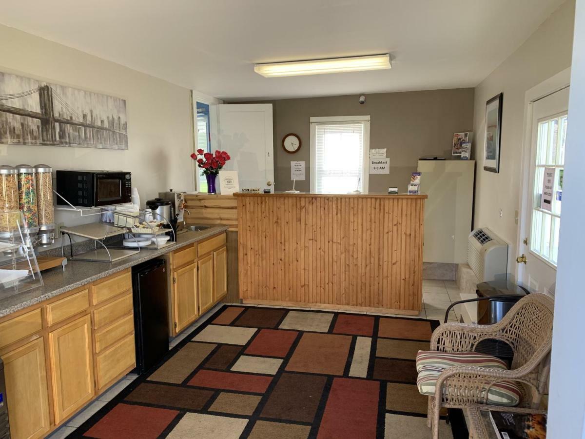 Americas Best Value Inn Scarborough Portland Exteriör bild