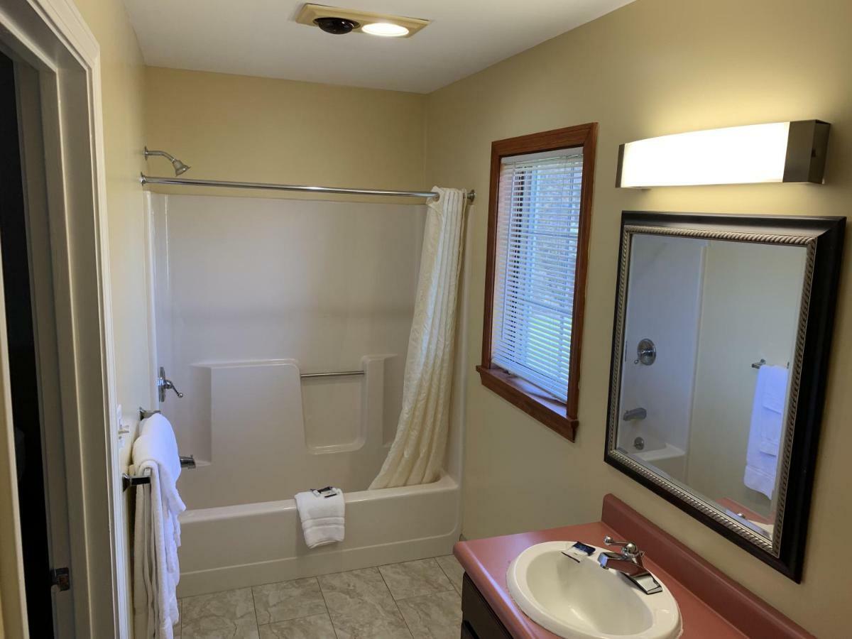 Americas Best Value Inn Scarborough Portland Exteriör bild